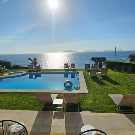 بيت خشبي Oia Mar & Relax Oya