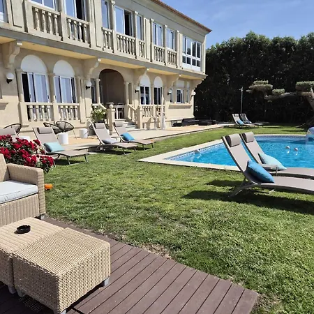 Oia Mar & Relax بيت خشبي